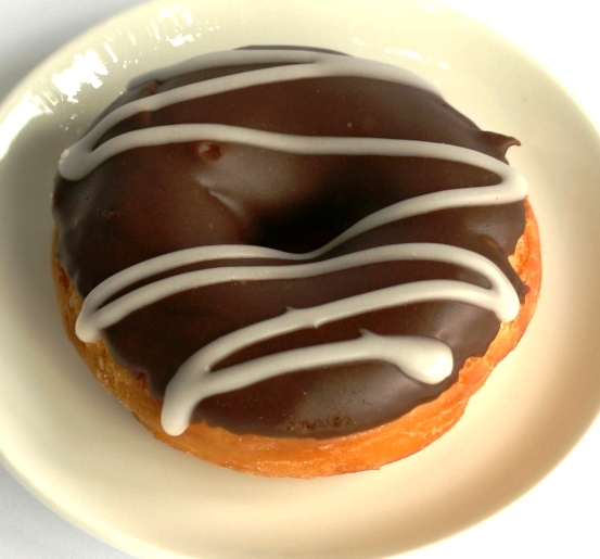 donuts con glassa al cioccolato fondente