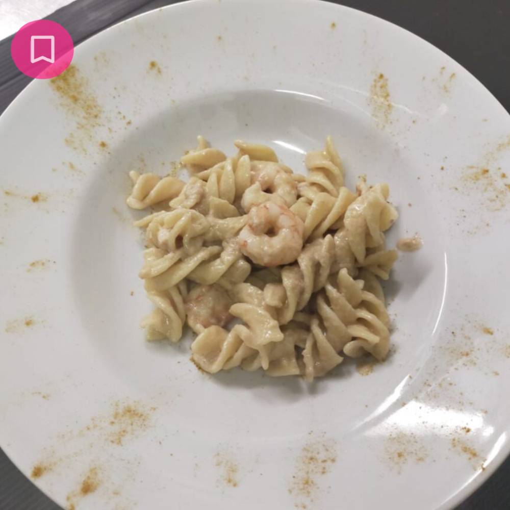 Eliche alla crema di tonno e gamberetti