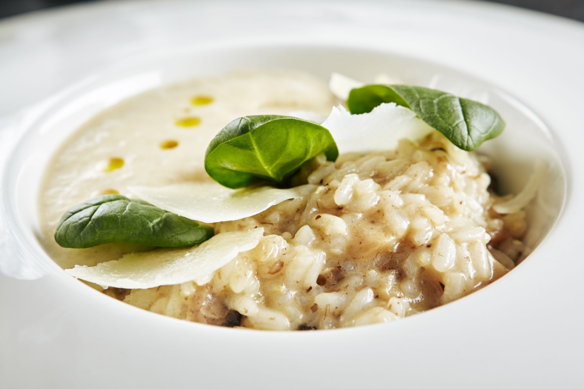 Risotto con toma e nocciole