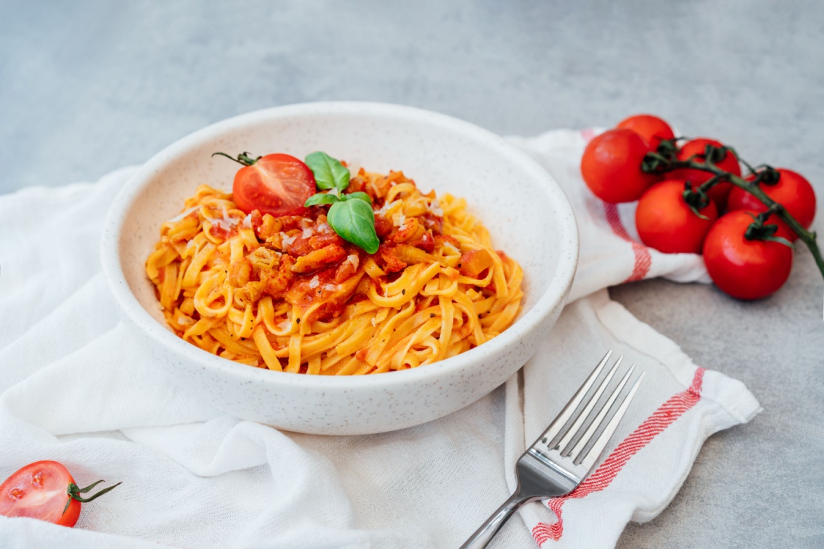 Fettuccine profumate al basilico