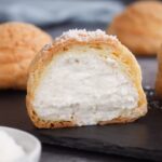Bignè ripieni di ricotta alle erbe