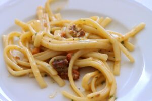 Tagliolini allo scalogno