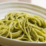 Spaghetti con pesto alla menta