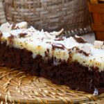 Cocco crudo e tavoletta di cioccolato