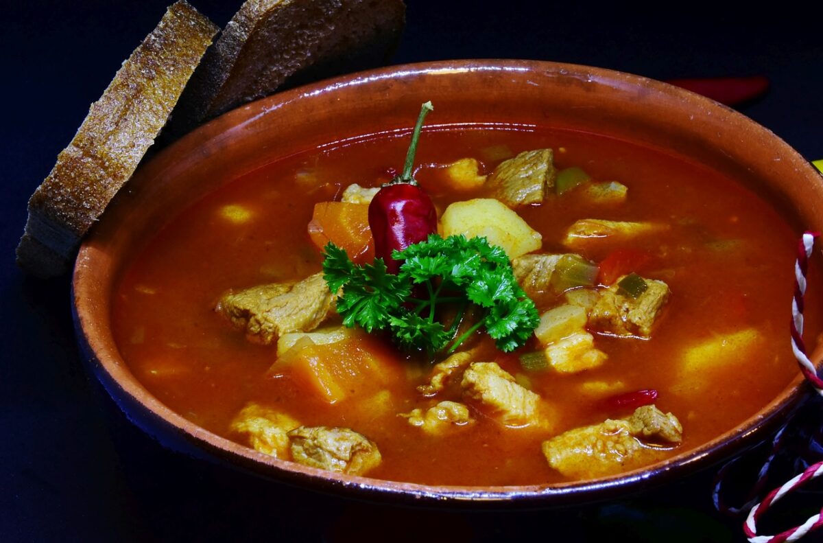Brodo di Pollo, di Carne o Consommé
