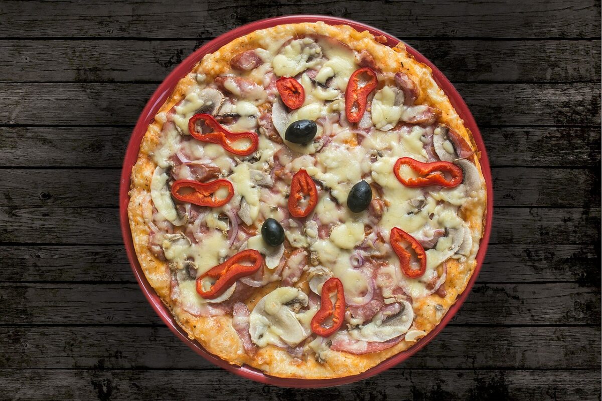 Pizza Prosciutto e Funghi