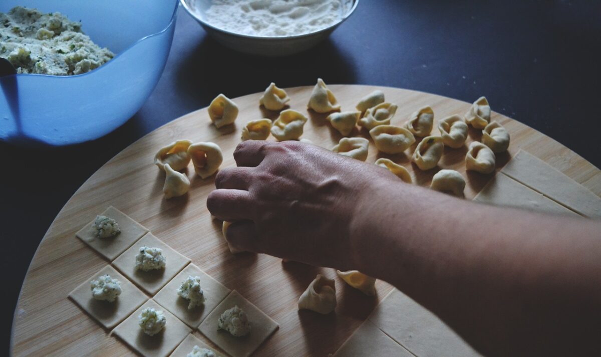 Tortellini di Formaggio alla Panna