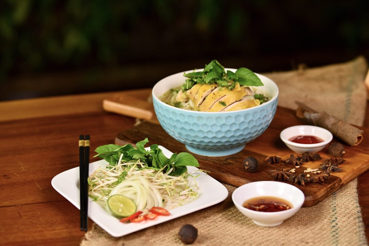 Zuppa di Noodle al Pollo