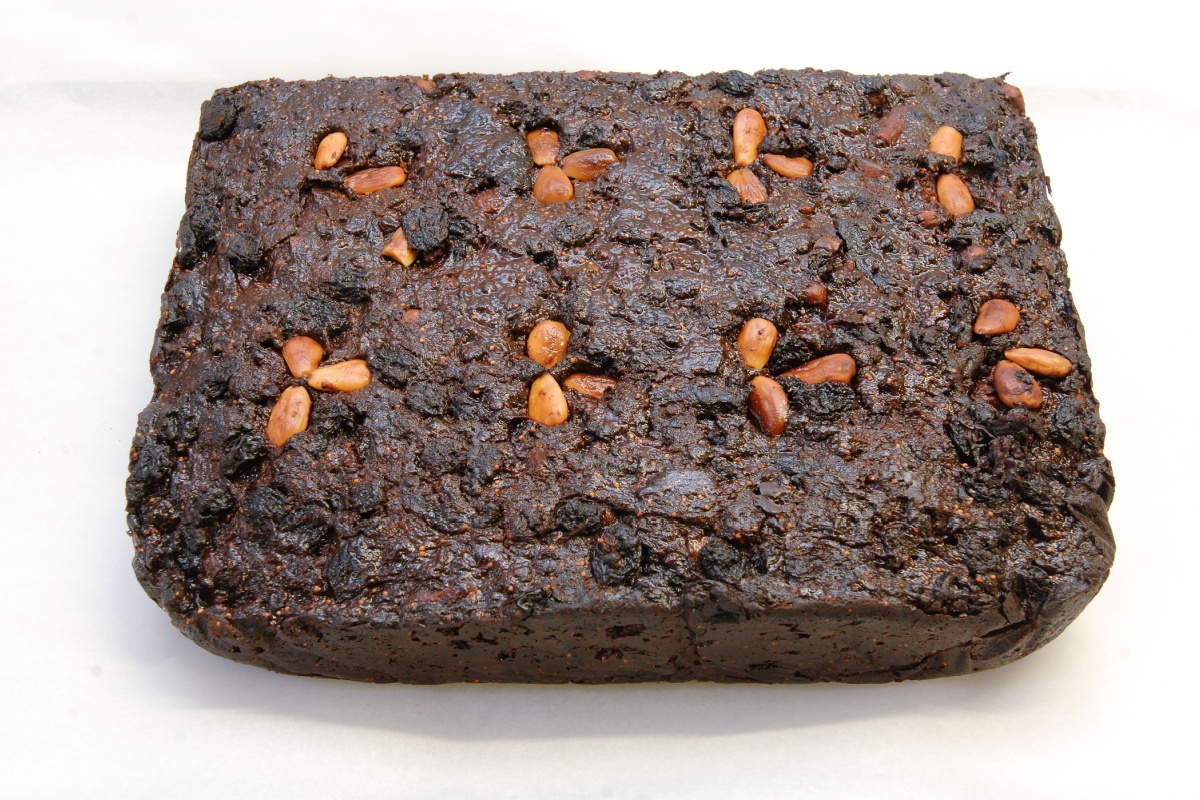 Frustingo marchigiano: il dolce natalizio antico e irresistibile Frustingo marchigiano: il dolce natalizio antico e irresistibile