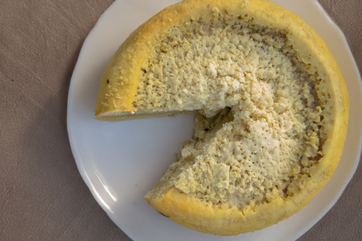 Casu Marzu: il formaggio sardo proibito che tutti vogliono