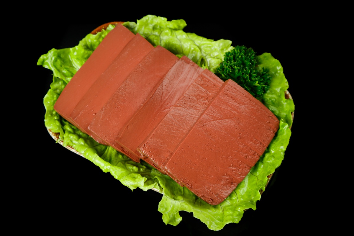 Blood Tofu: il tofu di sangue cinese ricco di proteine e tradizione Blood Tofu: il tofu di sangue cinese ricco di proteine e tradizione
