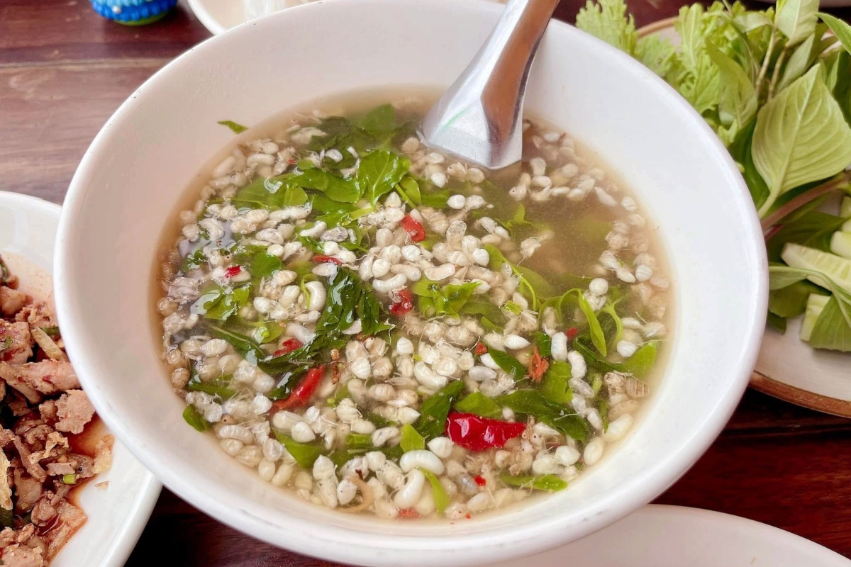 Canh Trứng Kiến: la sorprendente zuppa di uova di formica vietnamita Canh Trứng Kiến: la sorprendente zuppa di uova di formica vietnamita