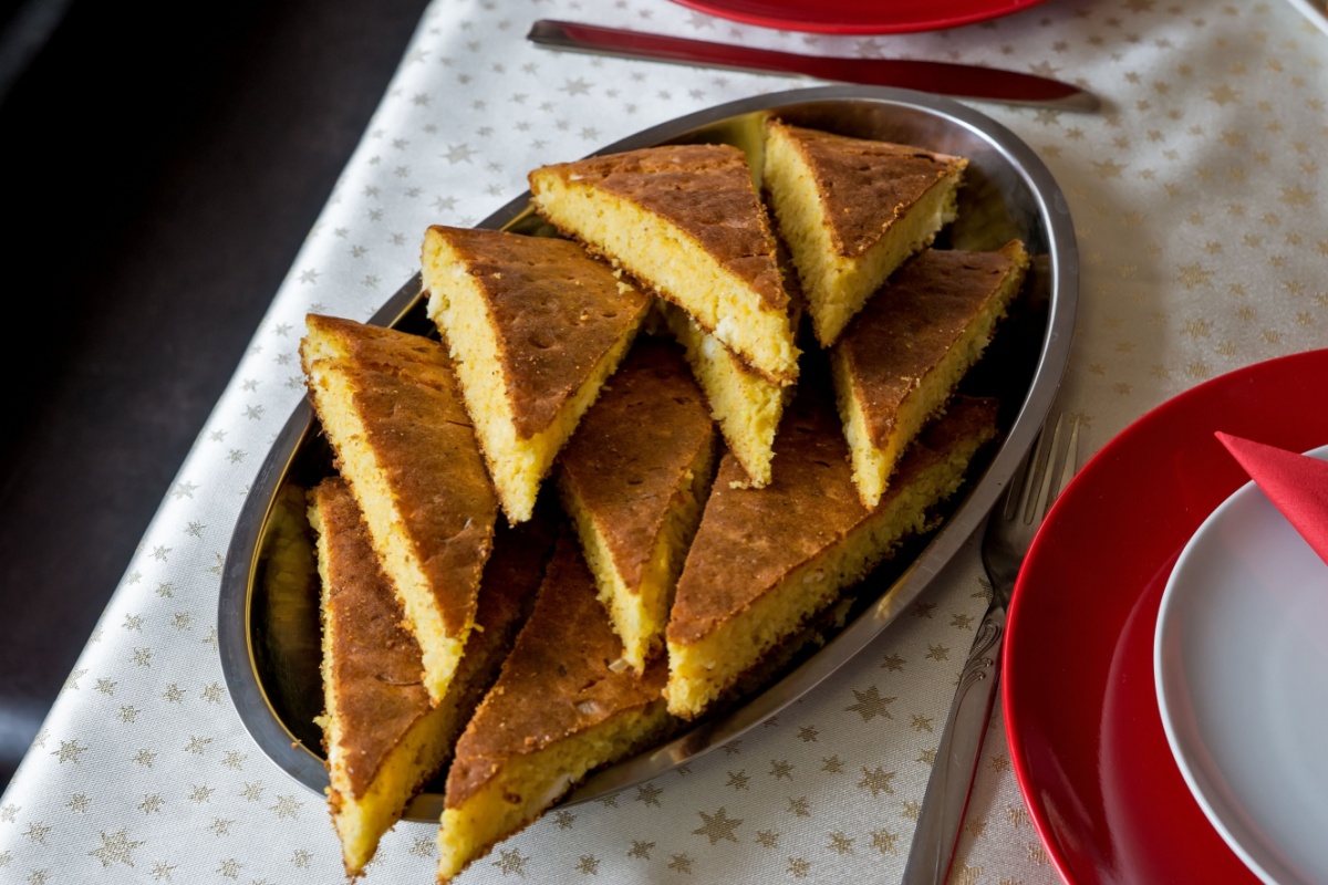 Torta Fioretto, il dolce profumato tipico della Valchiavenna
