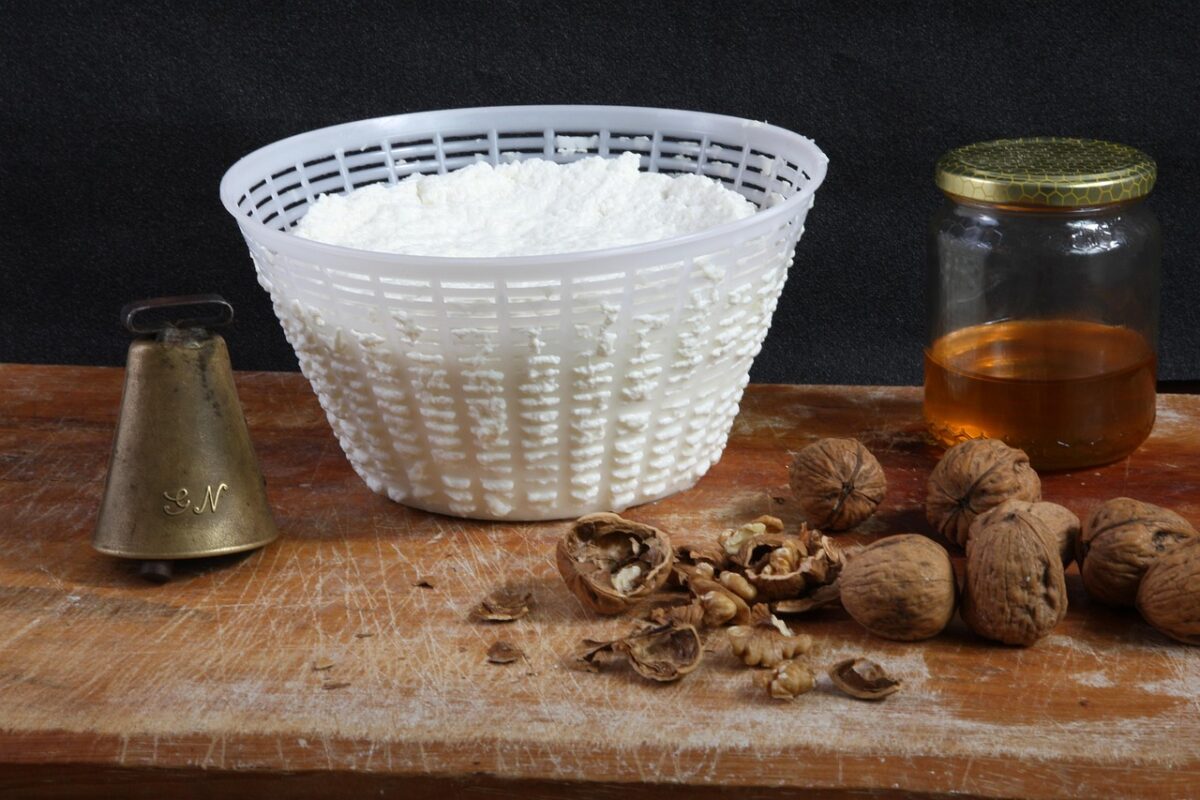 Ricotta (Latte Parzialmente Scremato) Ricotta (Latte Parzialmente Scremato)